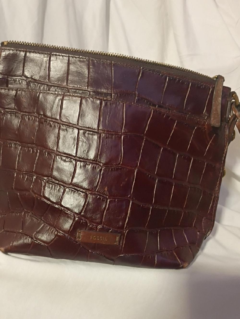 Fossil Croc-Embossed Leather Crossbody - Deep Burgundy